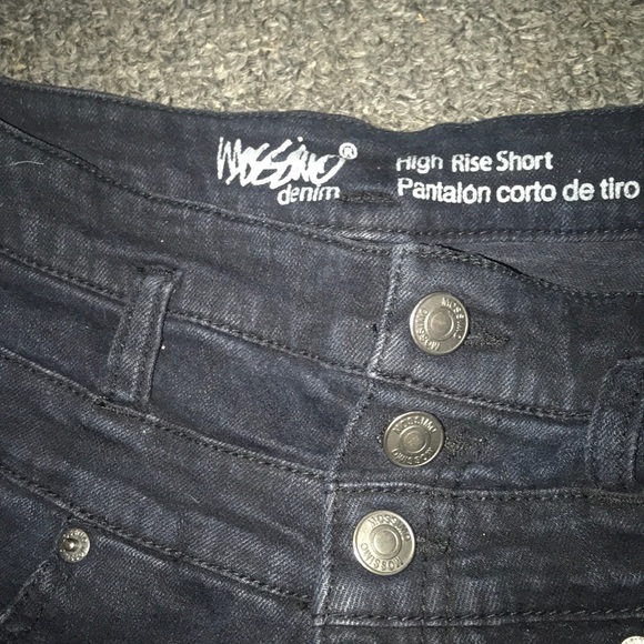 Mossimo Jean Shorts - Picture 3 of 3